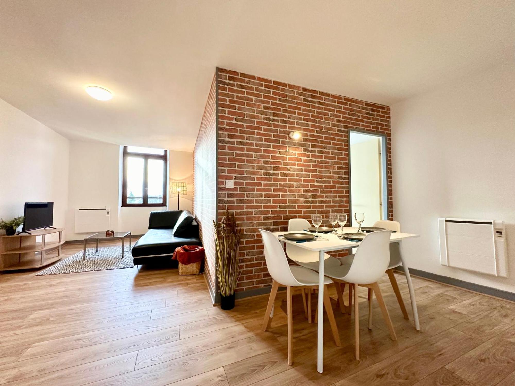 Apartamento La Confluence - Vue Imprenable & Hyper Centre Mont de Marsan Exterior foto